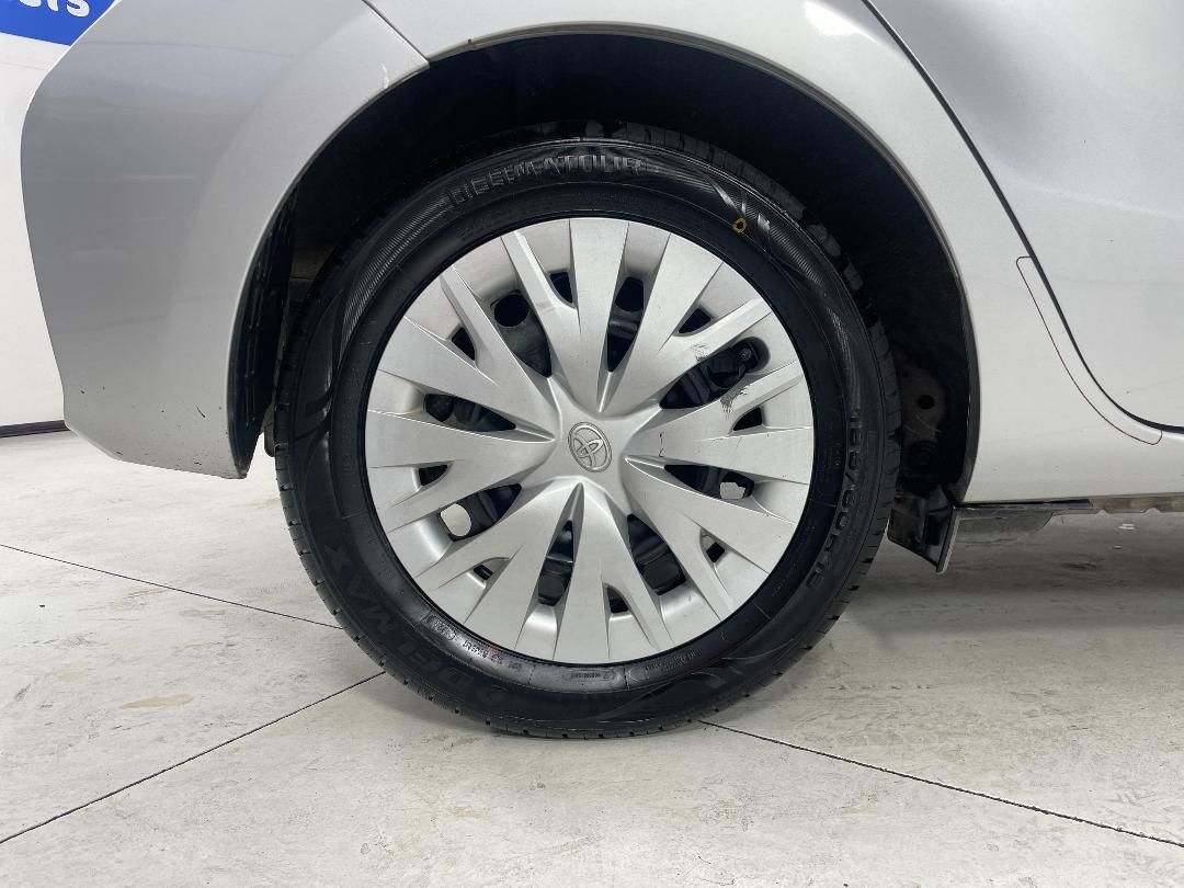 Photo '12' of Toyota Aqua Photo '12' of Toyota Aqua