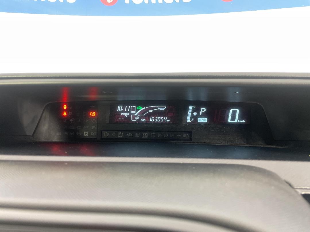 Photo '21' of Toyota Aqua Photo '21' of Toyota Aqua