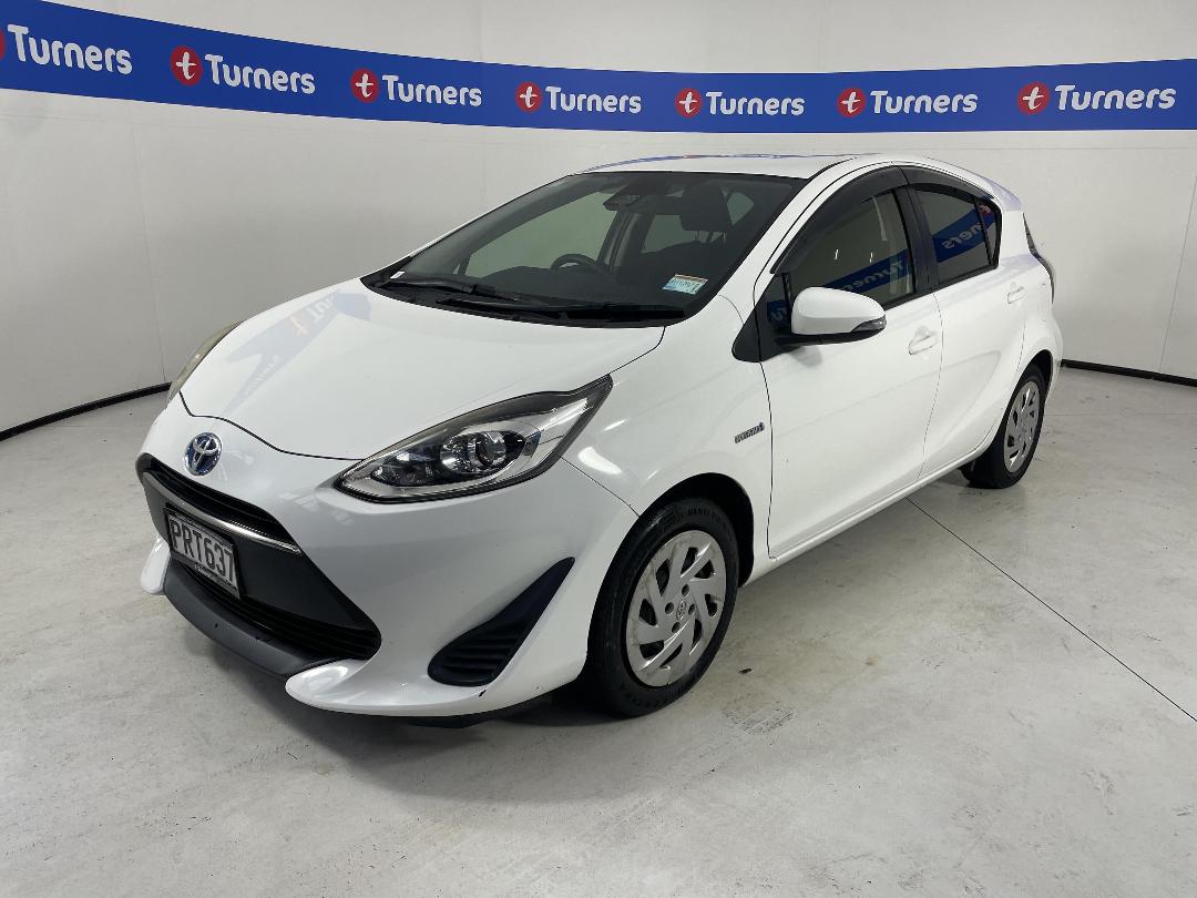 Photo '4' of Toyota Aqua