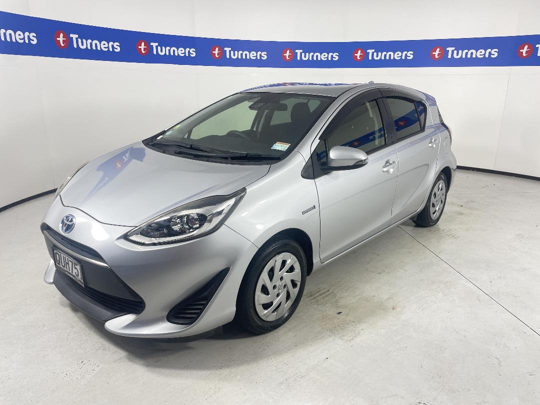 Photo '4' of Toyota Aqua