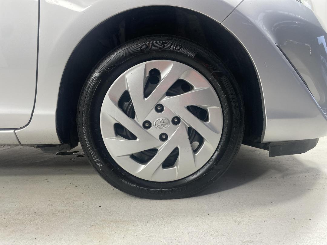 Photo '9' of Toyota Aqua