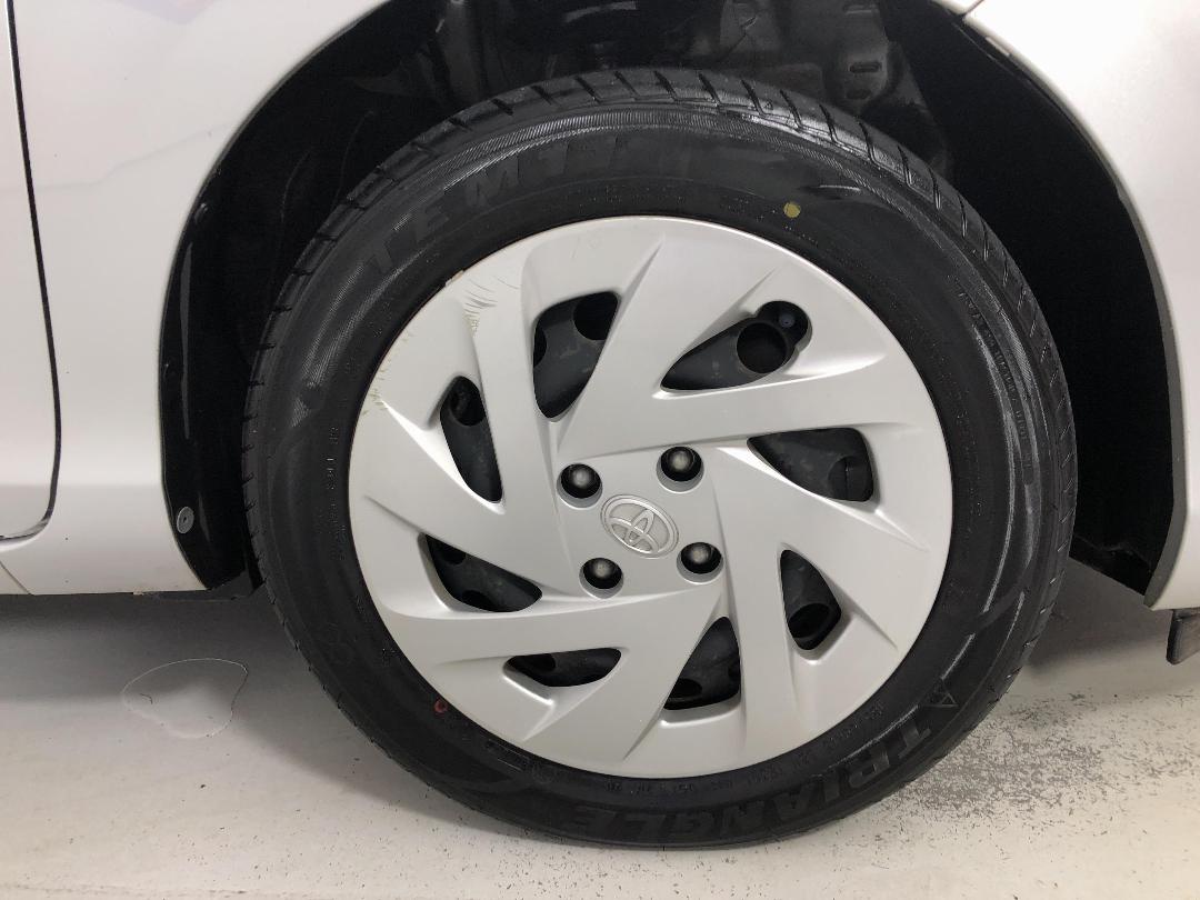 Photo '9' of Toyota Aqua Photo '9' of Toyota Aqua