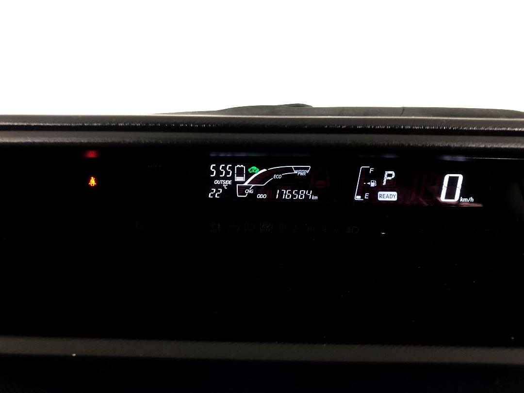 Photo '21' of Toyota Aqua Photo '21' of Toyota Aqua