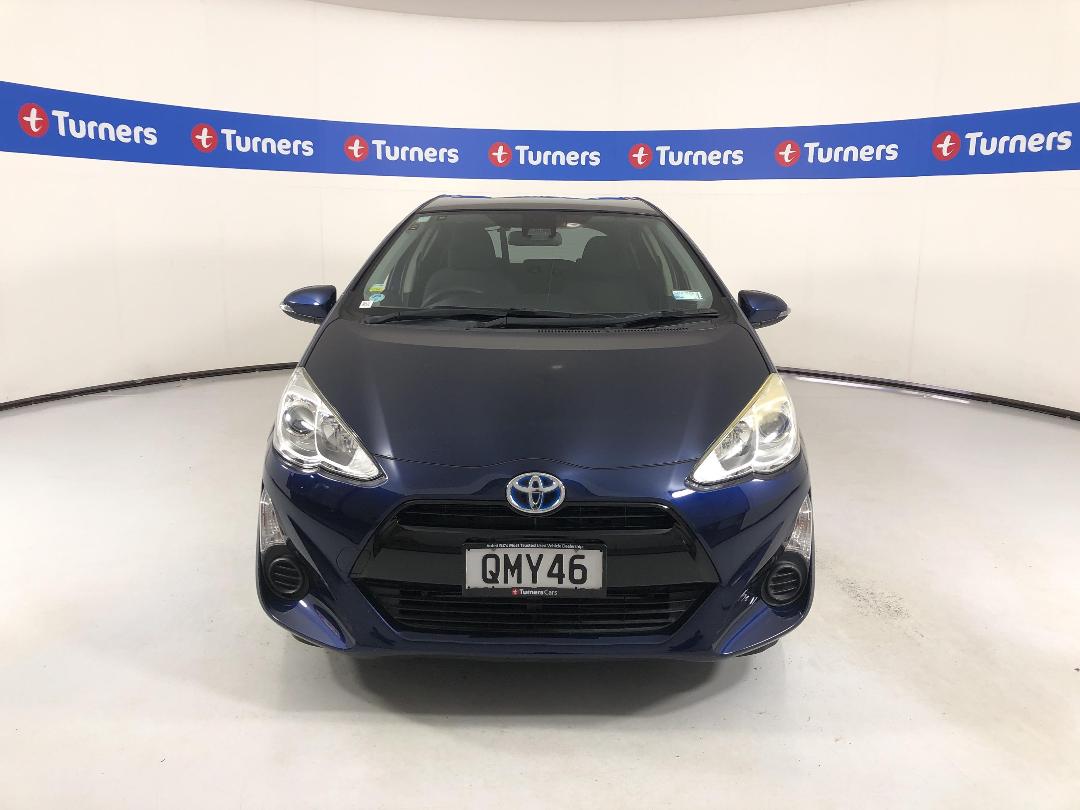 Photo '2' of Toyota Aqua