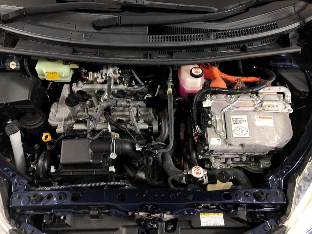 Photo '13' of Toyota Aqua