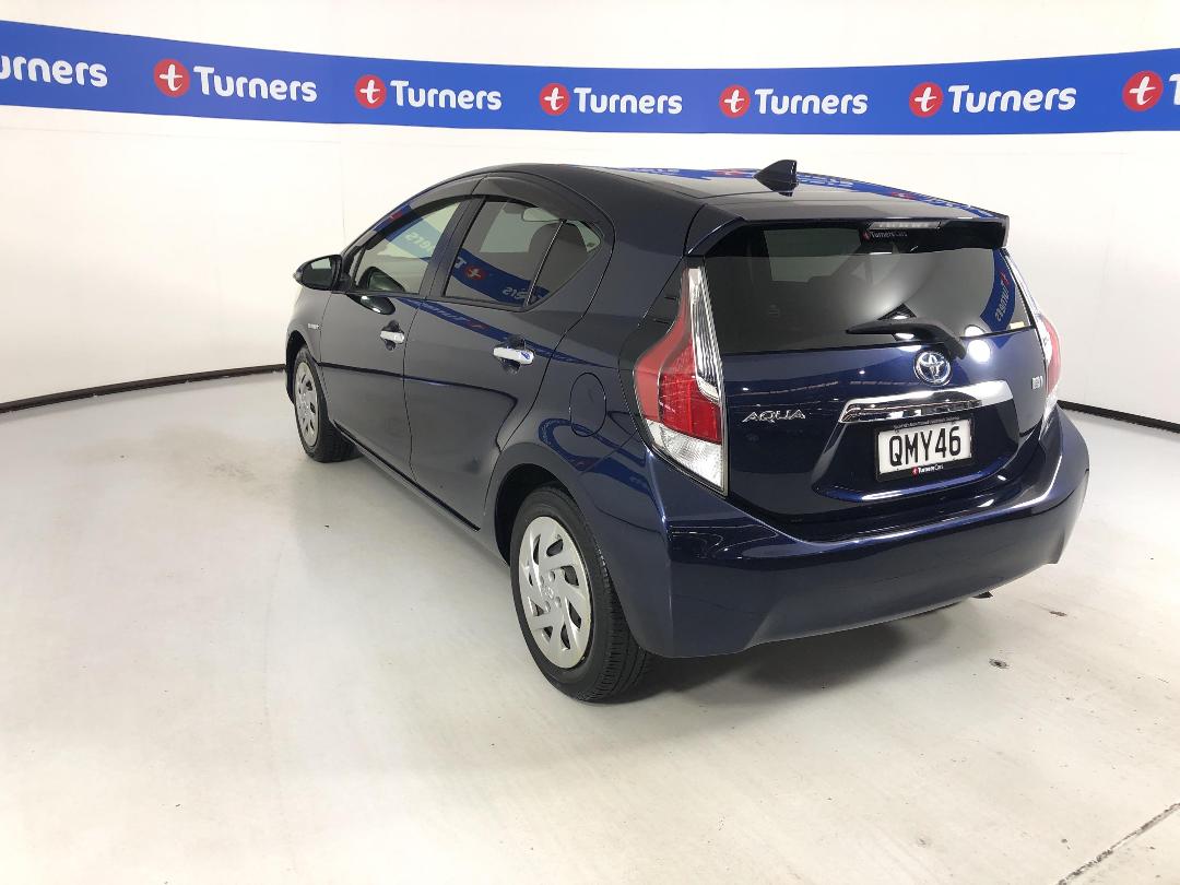 Photo '5' of Toyota Aqua