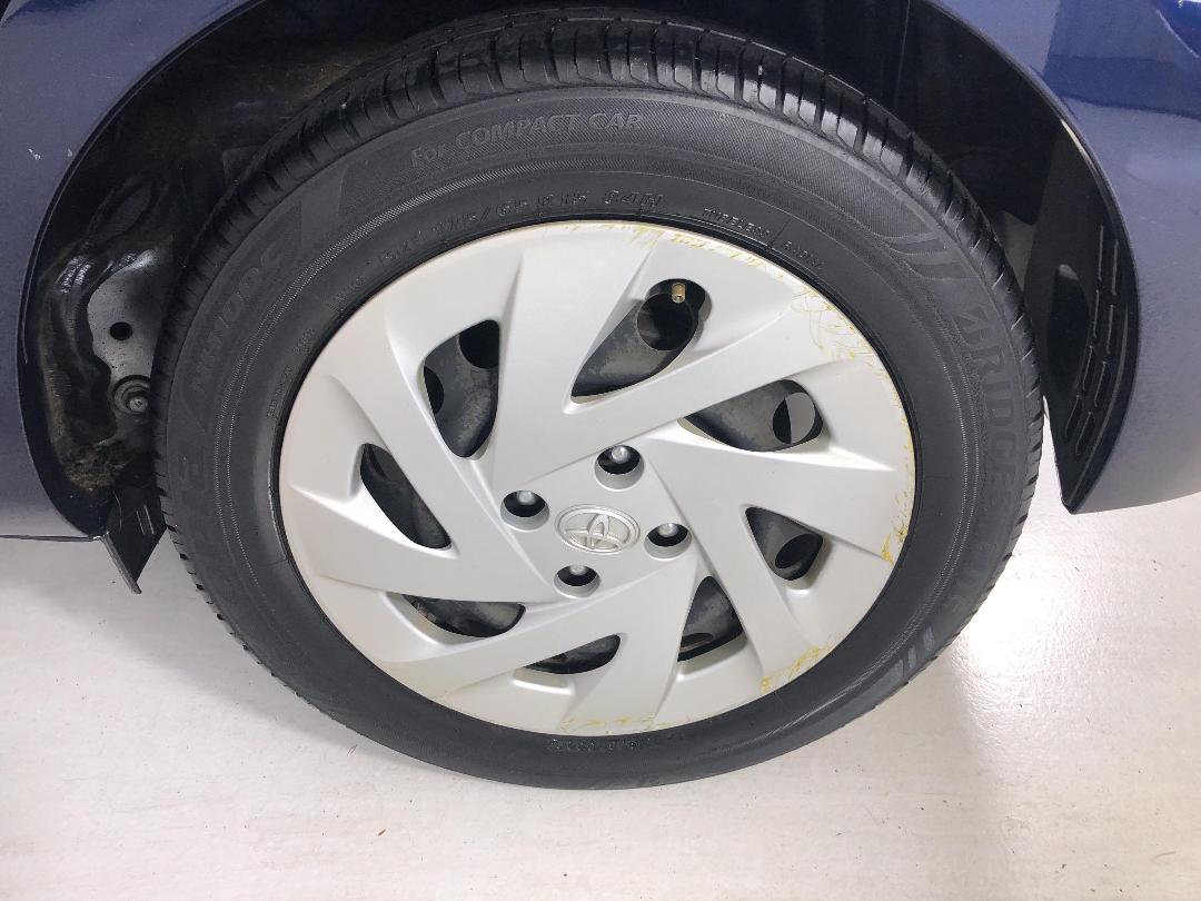 Photo '11' of Toyota Aqua