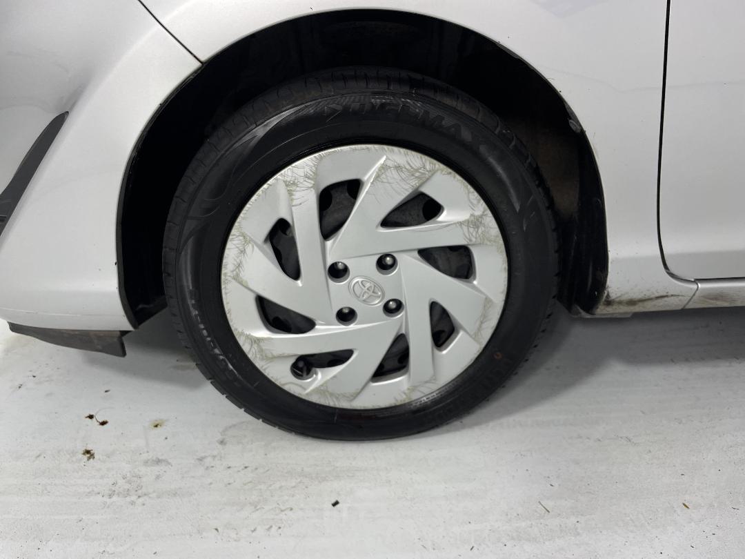 Photo '10' of Toyota Aqua Photo '10' of Toyota Aqua