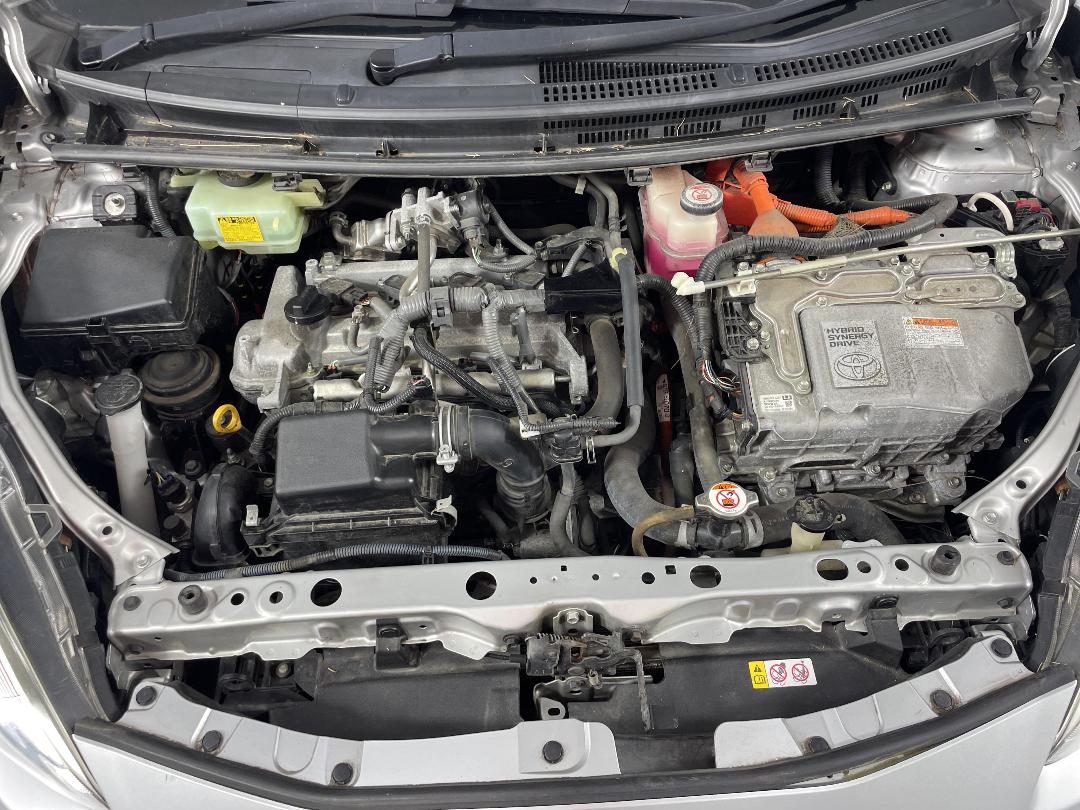 Photo '13' of Toyota Aqua Photo '13' of Toyota Aqua