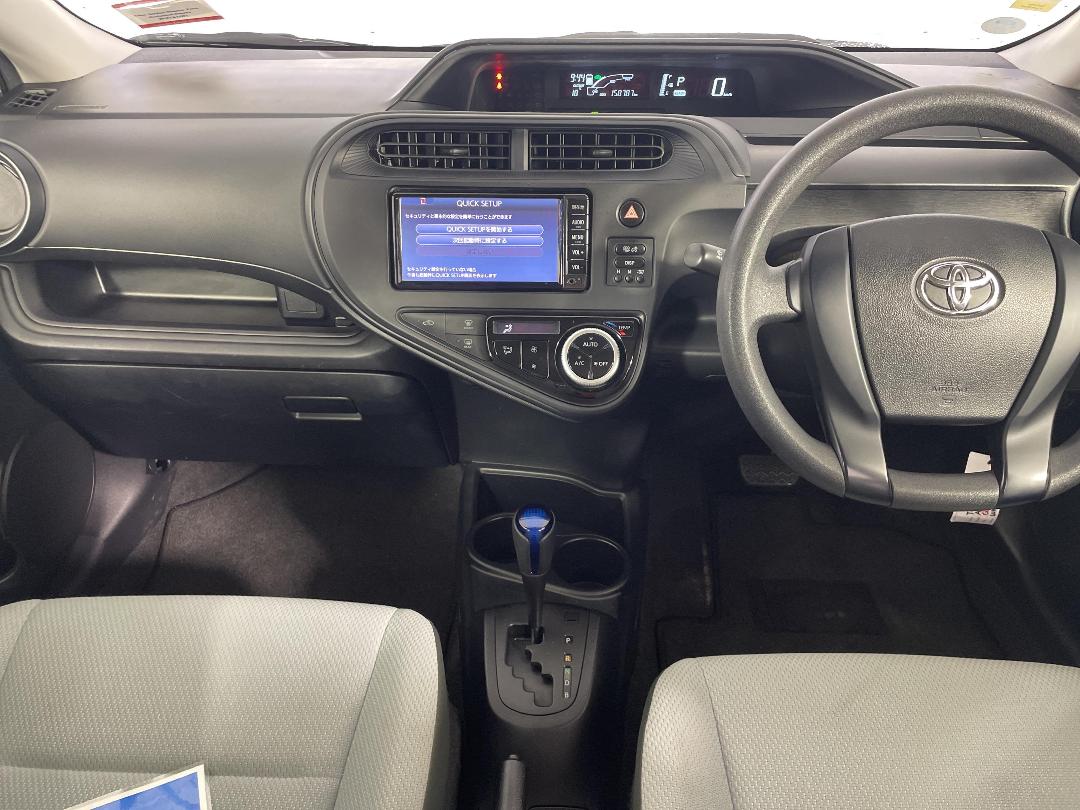 Photo '18' of Toyota Aqua