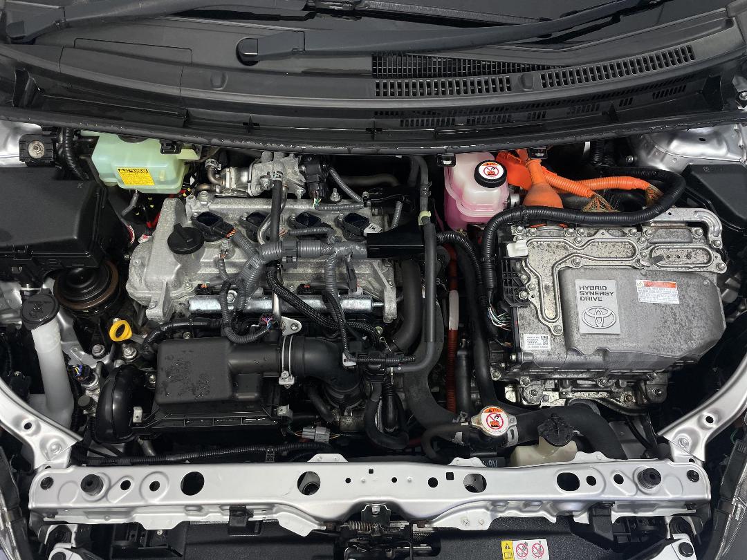 Photo '13' of Toyota Aqua