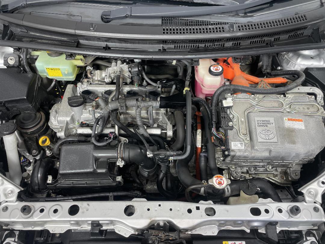 Photo '13' of Toyota Aqua