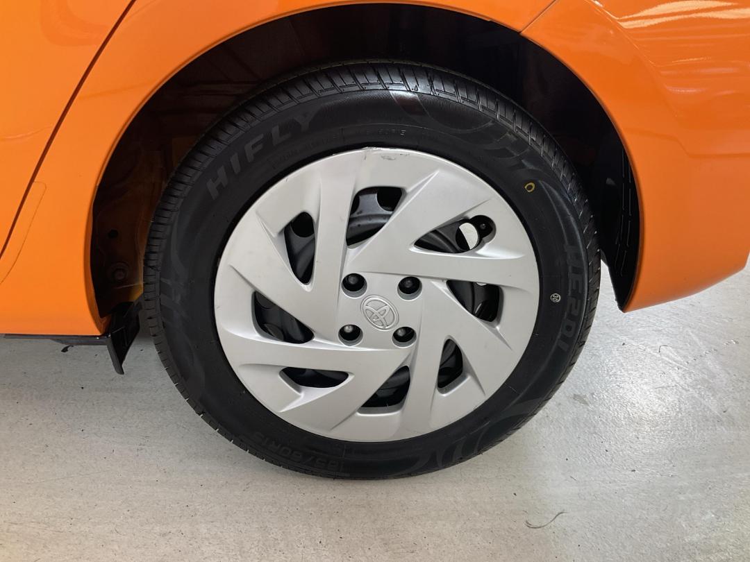 Photo '11' of Toyota Aqua Photo '11' of Toyota Aqua