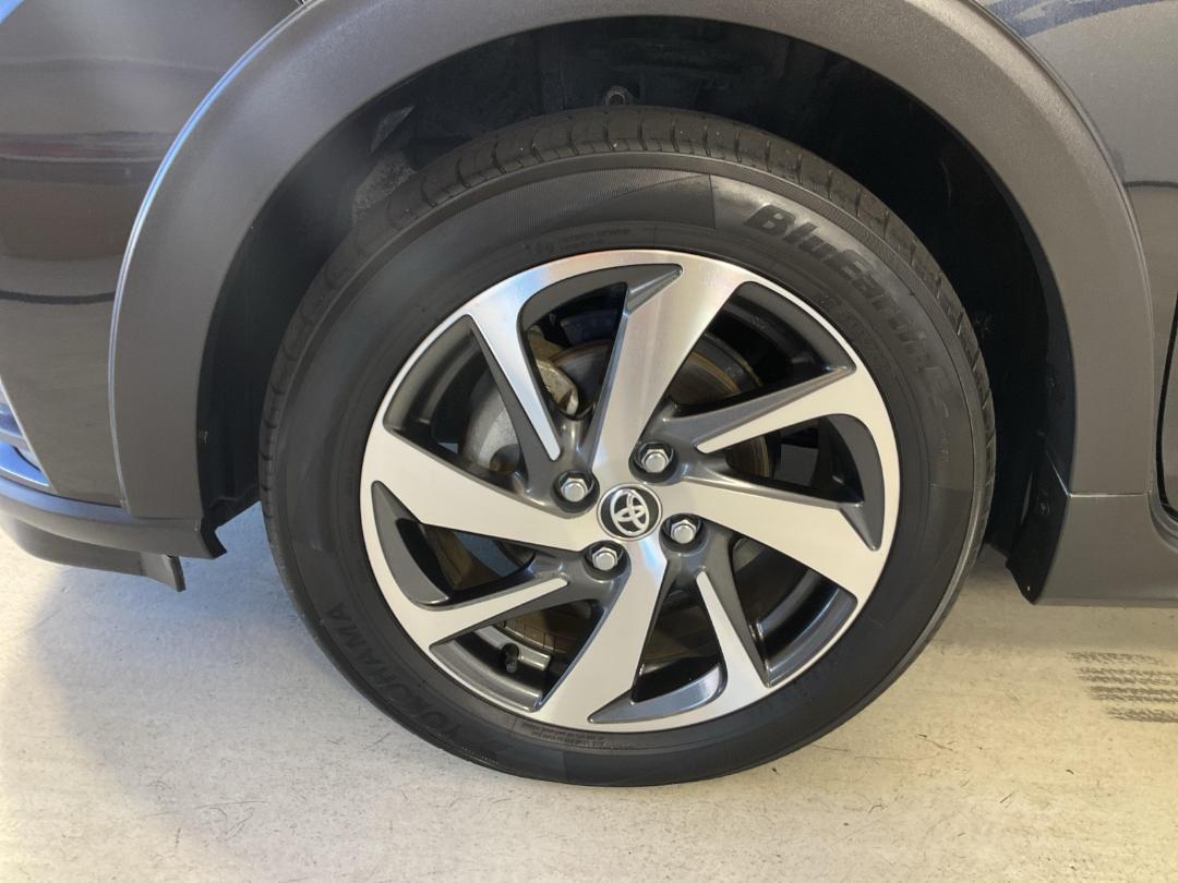 Photo '10' of Toyota Aqua Photo '10' of Toyota Aqua