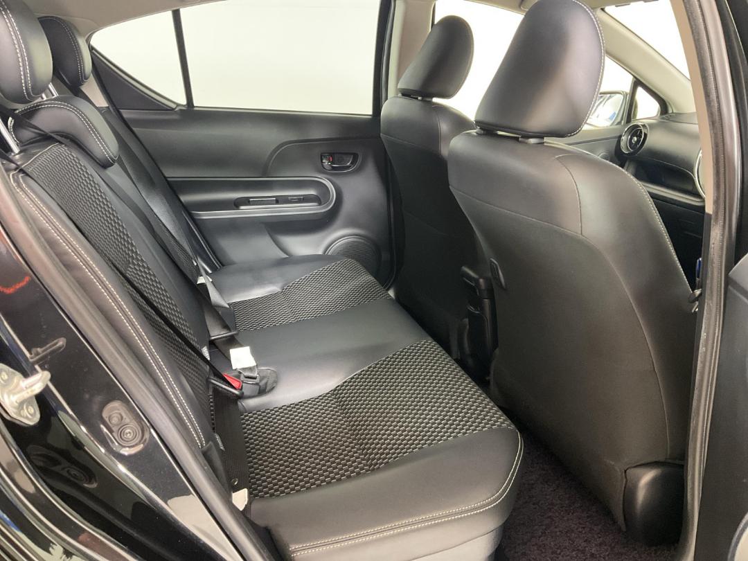 Photo '20' of Toyota Aqua Photo '20' of Toyota Aqua