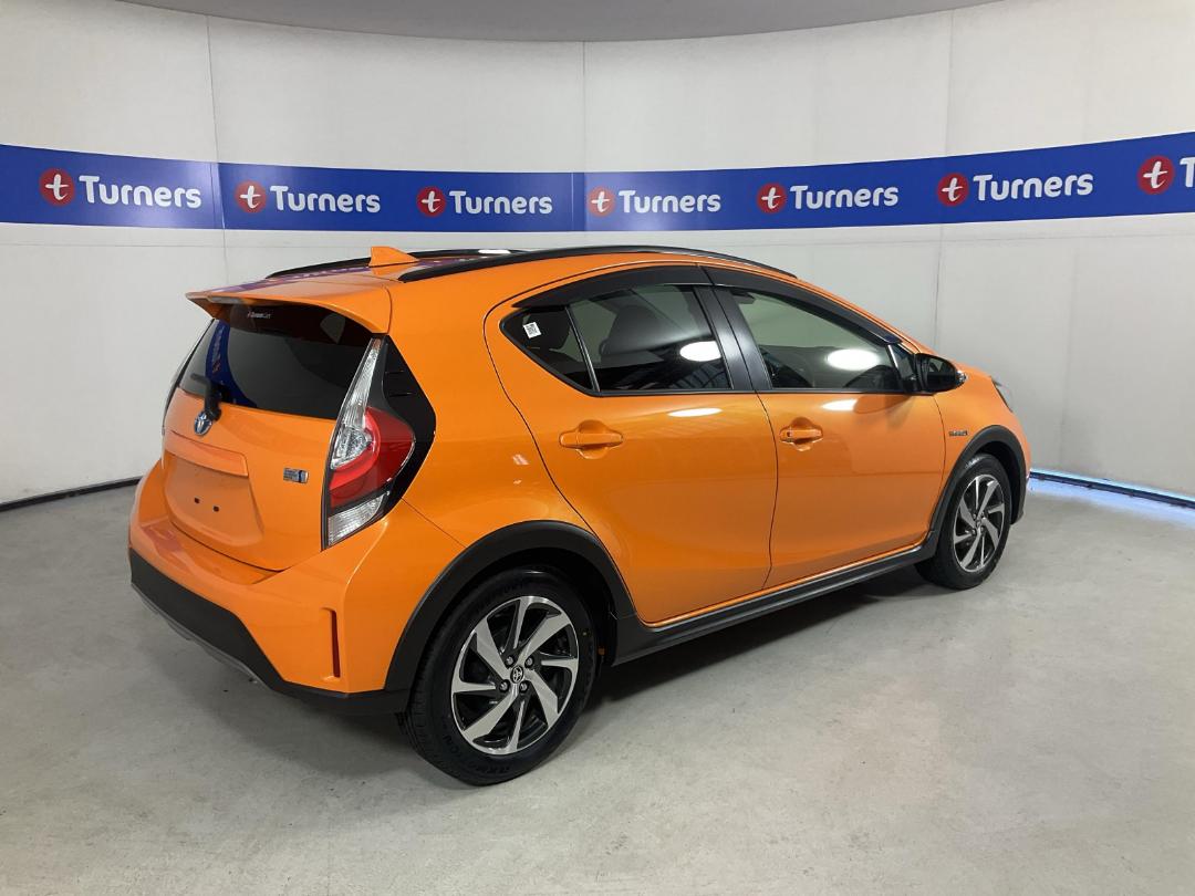 Photo '7' of Toyota Aqua Photo '7' of Toyota Aqua