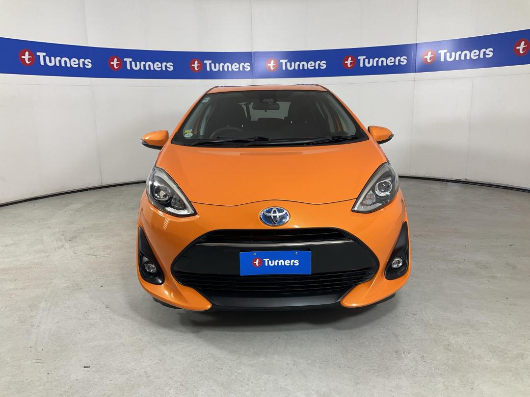 Photo '2' of Toyota Aqua Photo '2' of Toyota Aqua