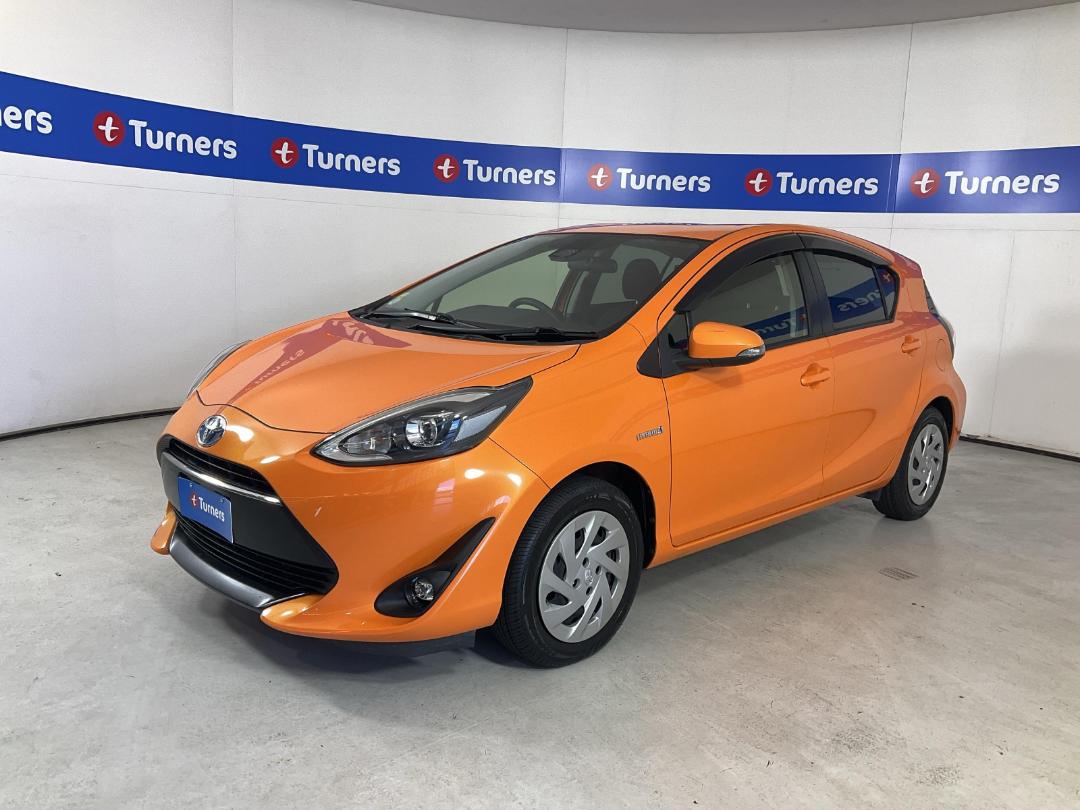 Photo '4' of Toyota Aqua Photo '4' of Toyota Aqua