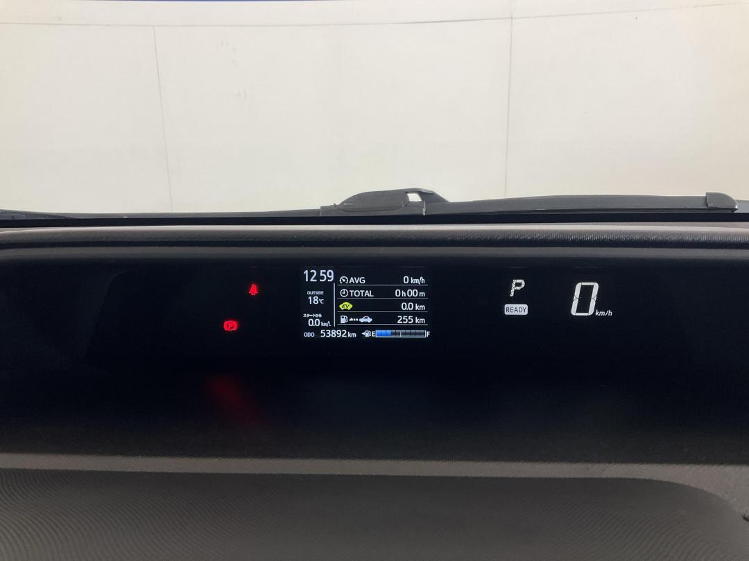 Photo '21' of Toyota Aqua Photo '21' of Toyota Aqua