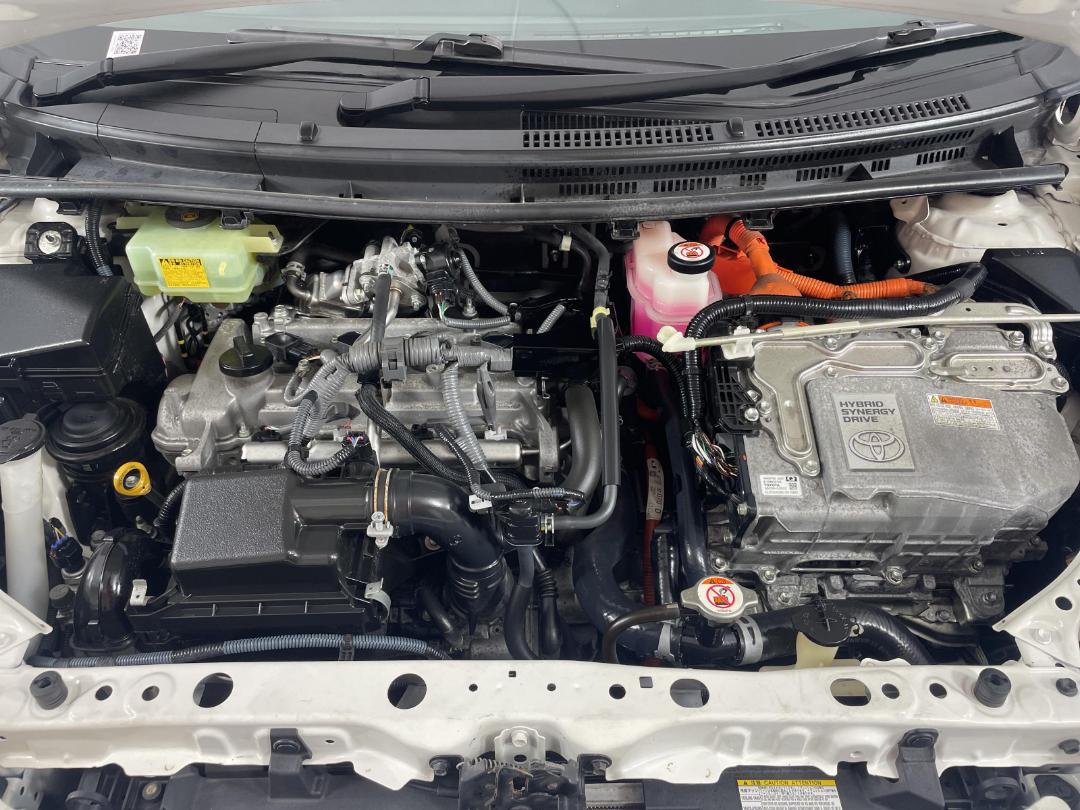 Photo '13' of Toyota Aqua Photo '13' of Toyota Aqua