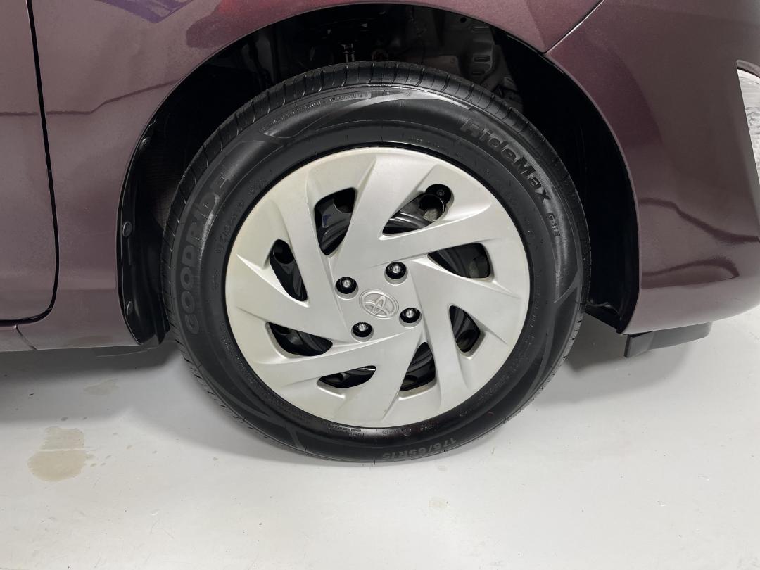 Photo '9' of Toyota Aqua Photo '9' of Toyota Aqua