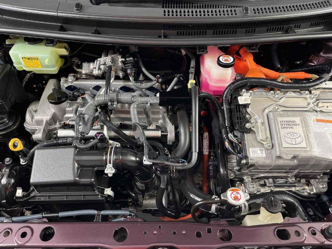 Photo '13' of Toyota Aqua Photo '13' of Toyota Aqua