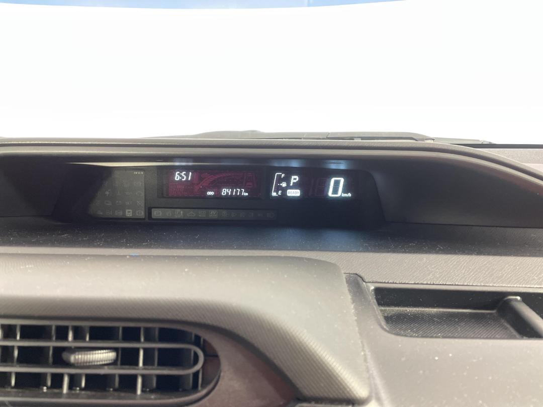 Photo '21' of Toyota Aqua Photo '21' of Toyota Aqua