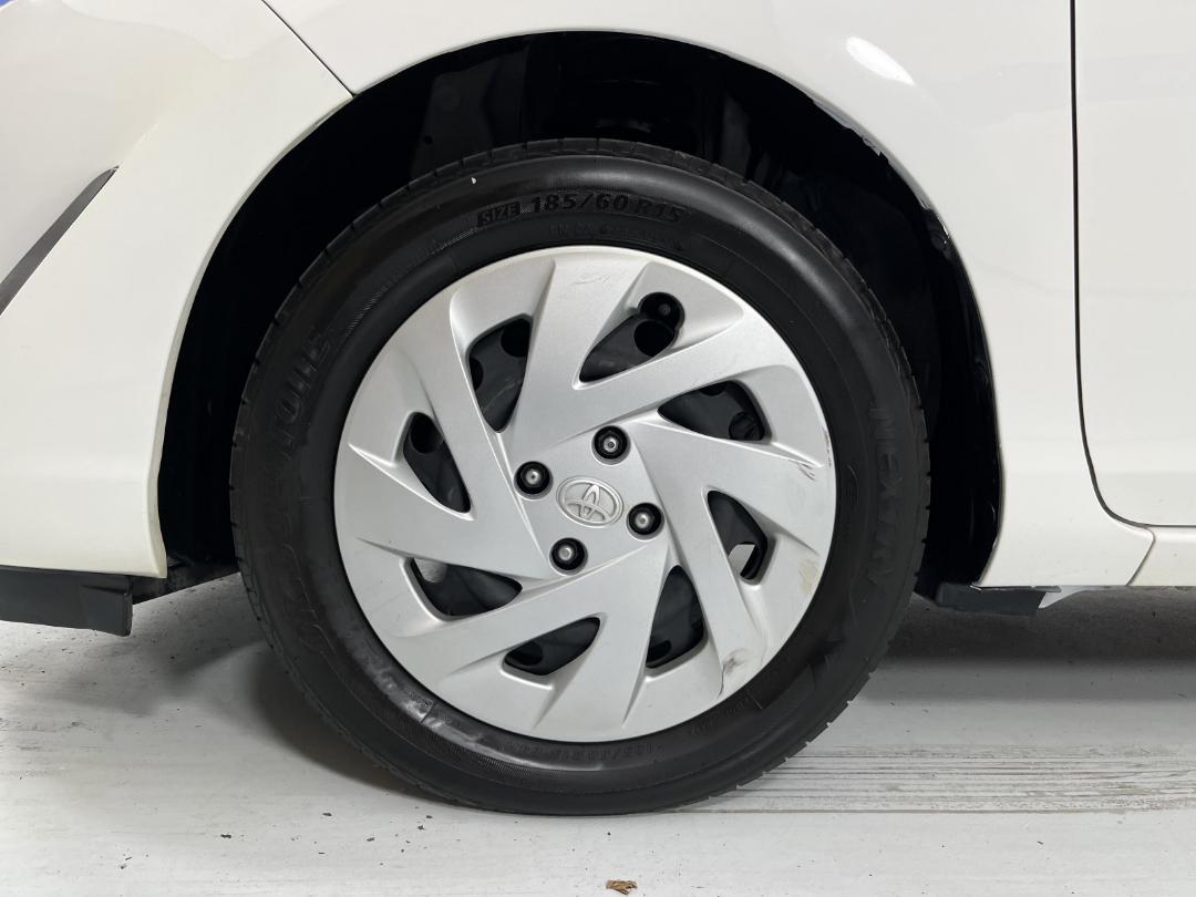 Photo '10' of Toyota Aqua Photo '10' of Toyota Aqua