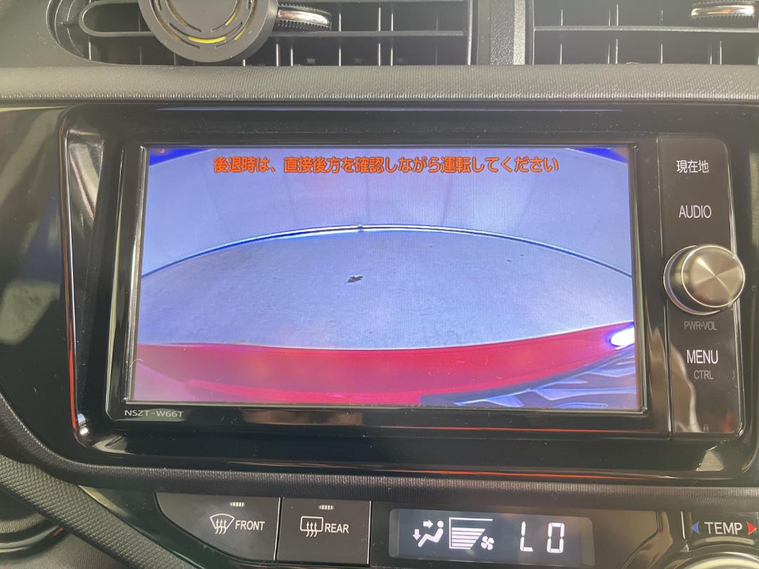 Photo '23' of Toyota Aqua