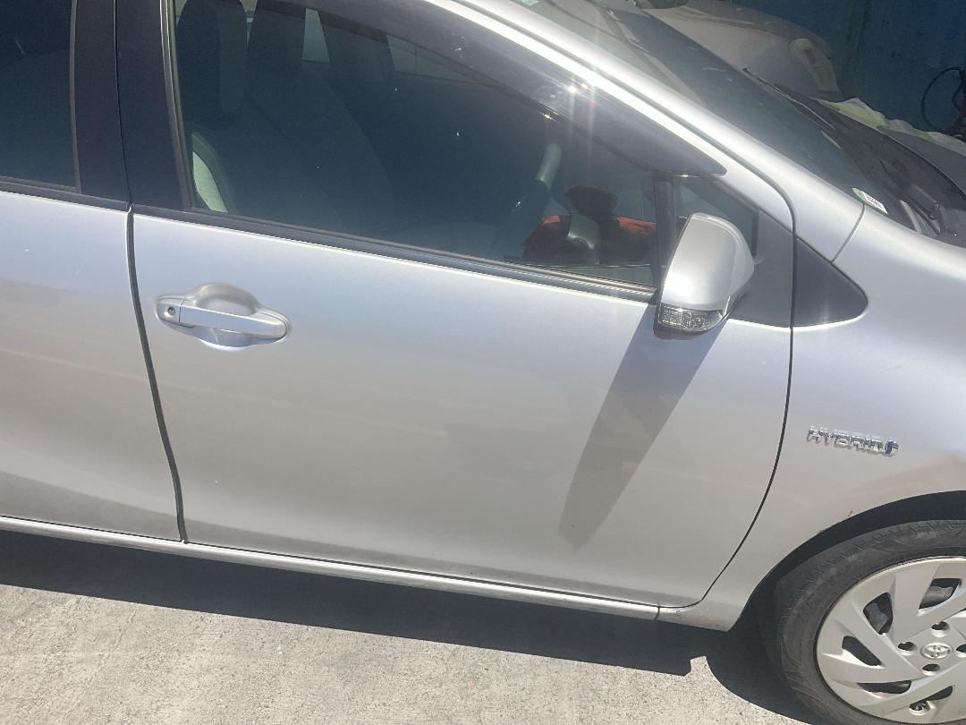 Photo '3' of Toyota Aqua Photo '3' of Toyota Aqua