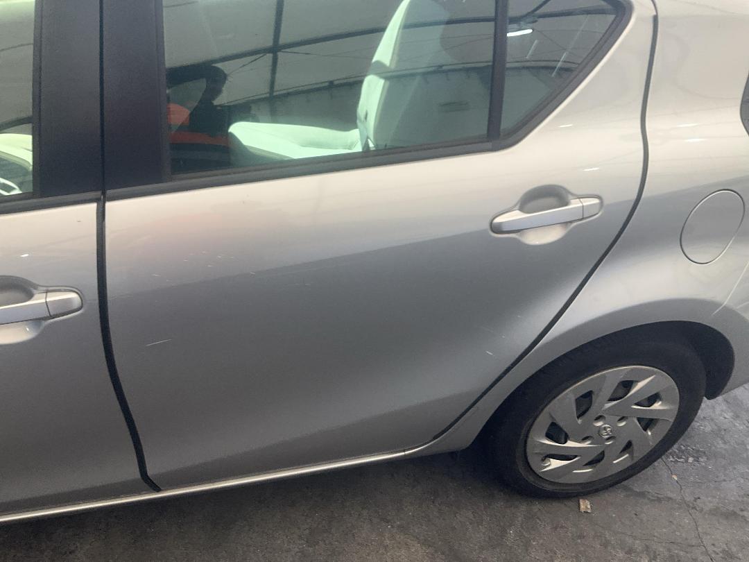 Photo '10' of Toyota Aqua Photo '10' of Toyota Aqua