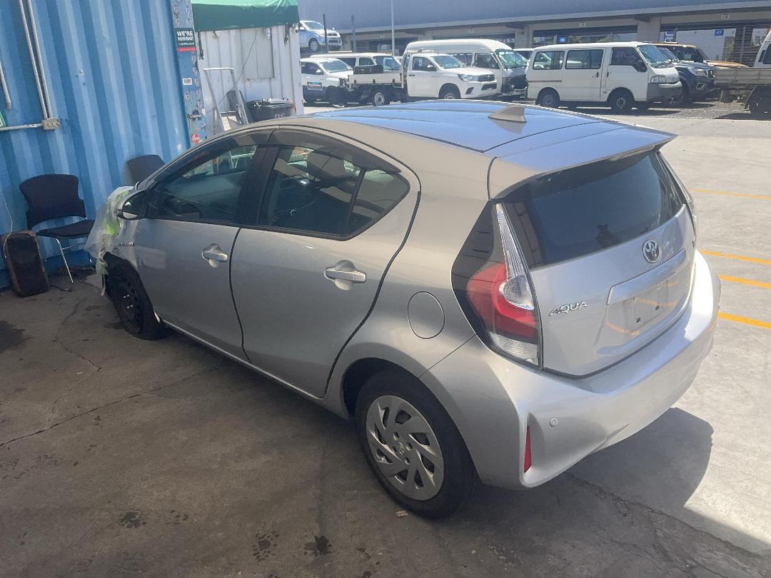 Photo '11' of Toyota Aqua Photo '11' of Toyota Aqua