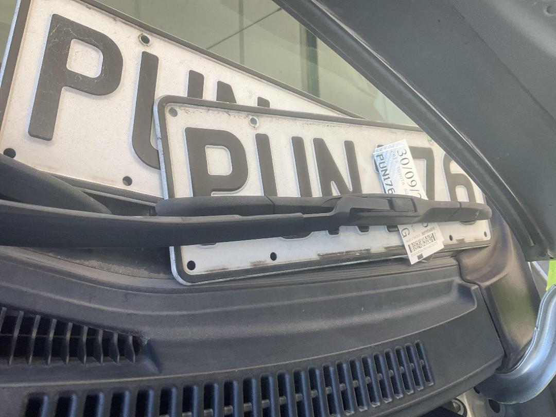 Photo '26' of Toyota Aqua Photo '26' of Toyota Aqua