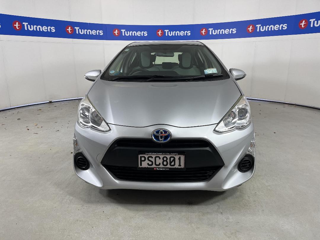 Photo '2' of Toyota Aqua