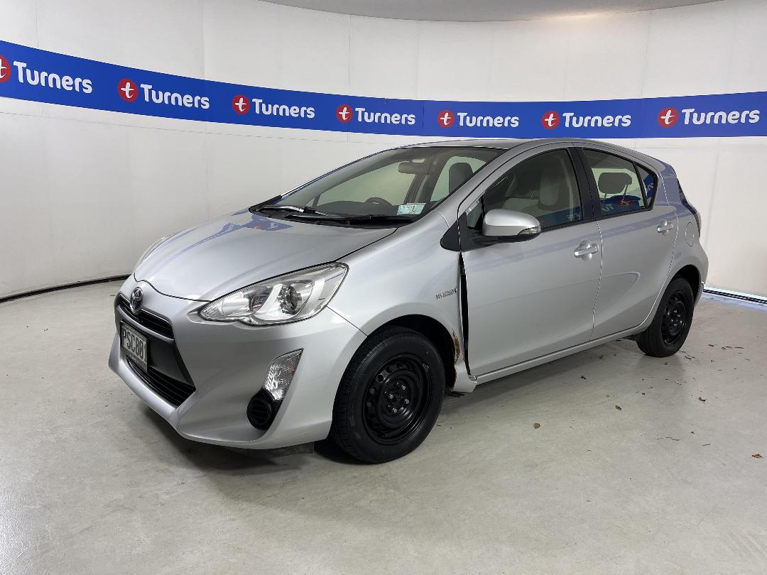 Photo '4' of Toyota Aqua