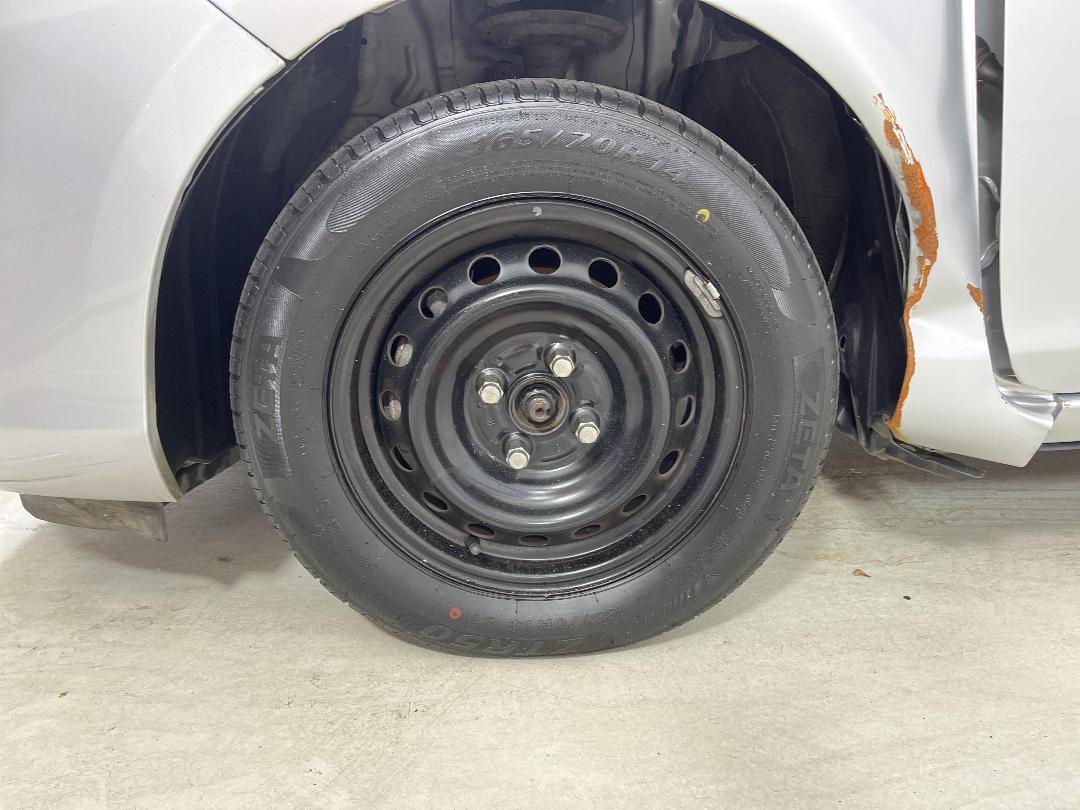 Photo '10' of Toyota Aqua