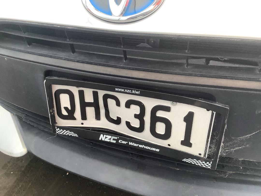 Photo '2' of Toyota Aqua