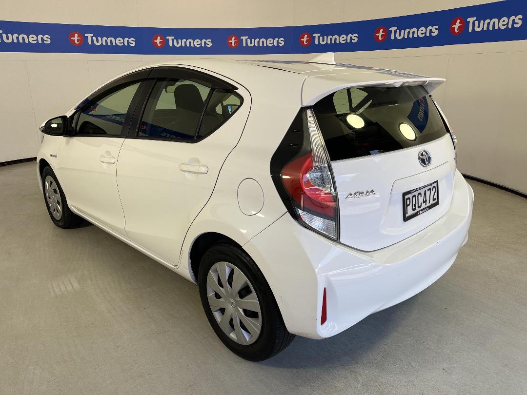 Photo '5' of Toyota Aqua