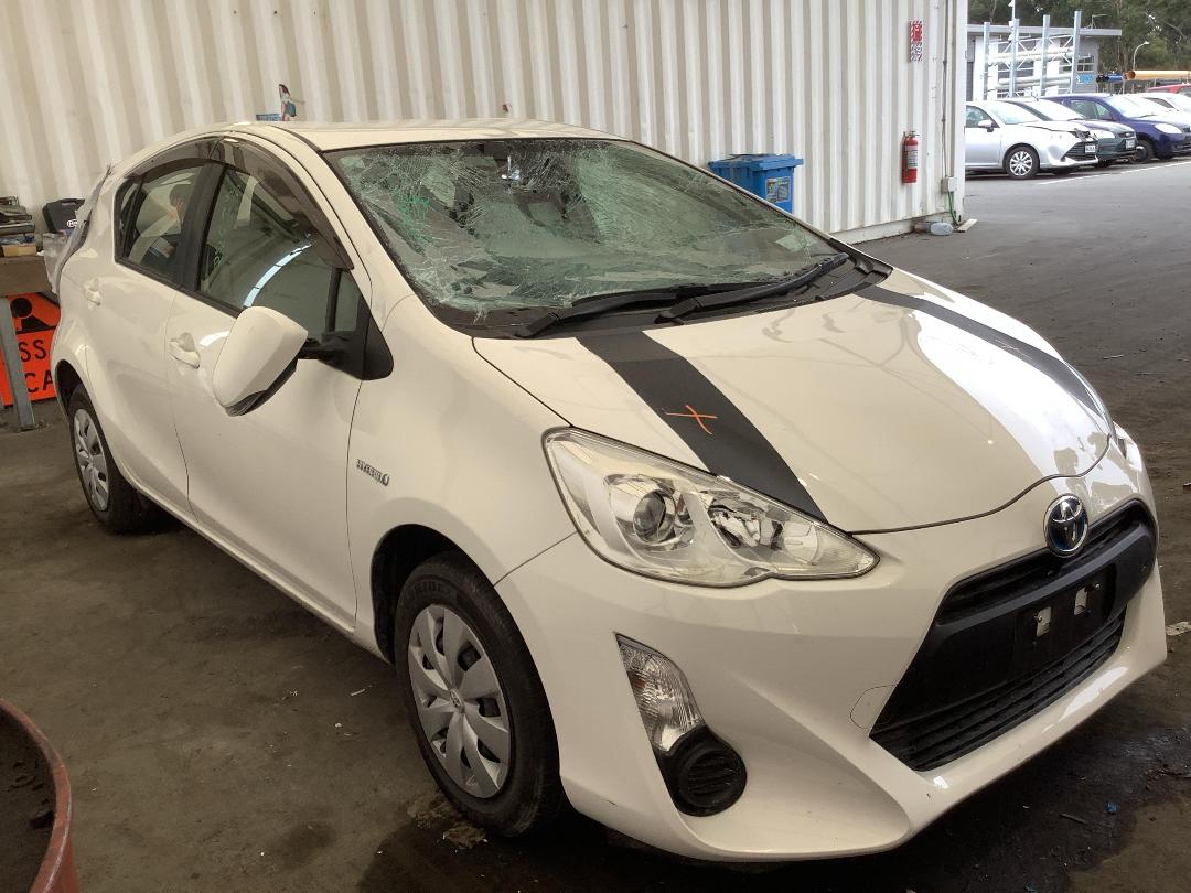 Photo '4' of Toyota Aqua