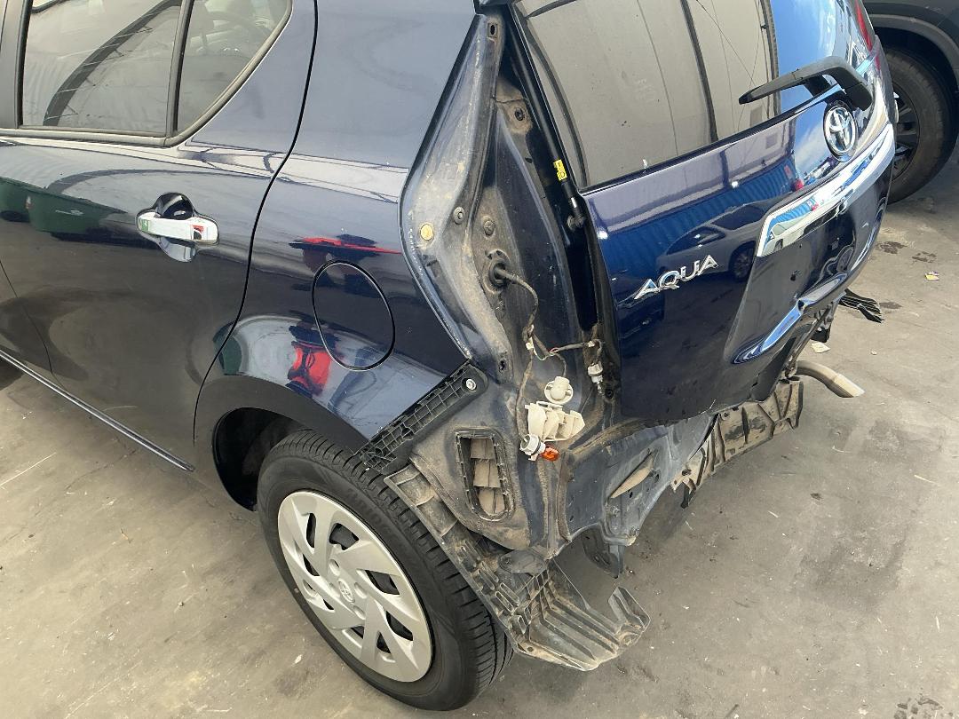 Photo '12' of Toyota Aqua Hybrid Photo '12' of Toyota Aqua Hybrid