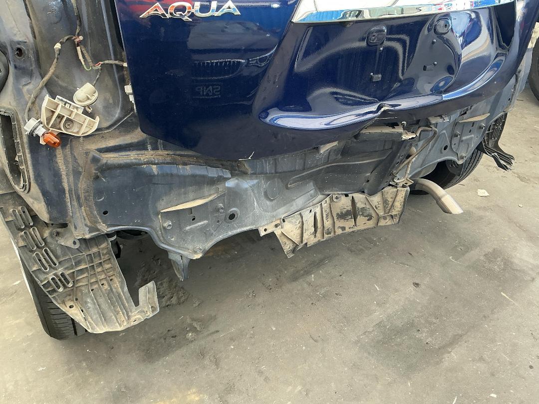 Photo '13' of Toyota Aqua Hybrid Photo '13' of Toyota Aqua Hybrid