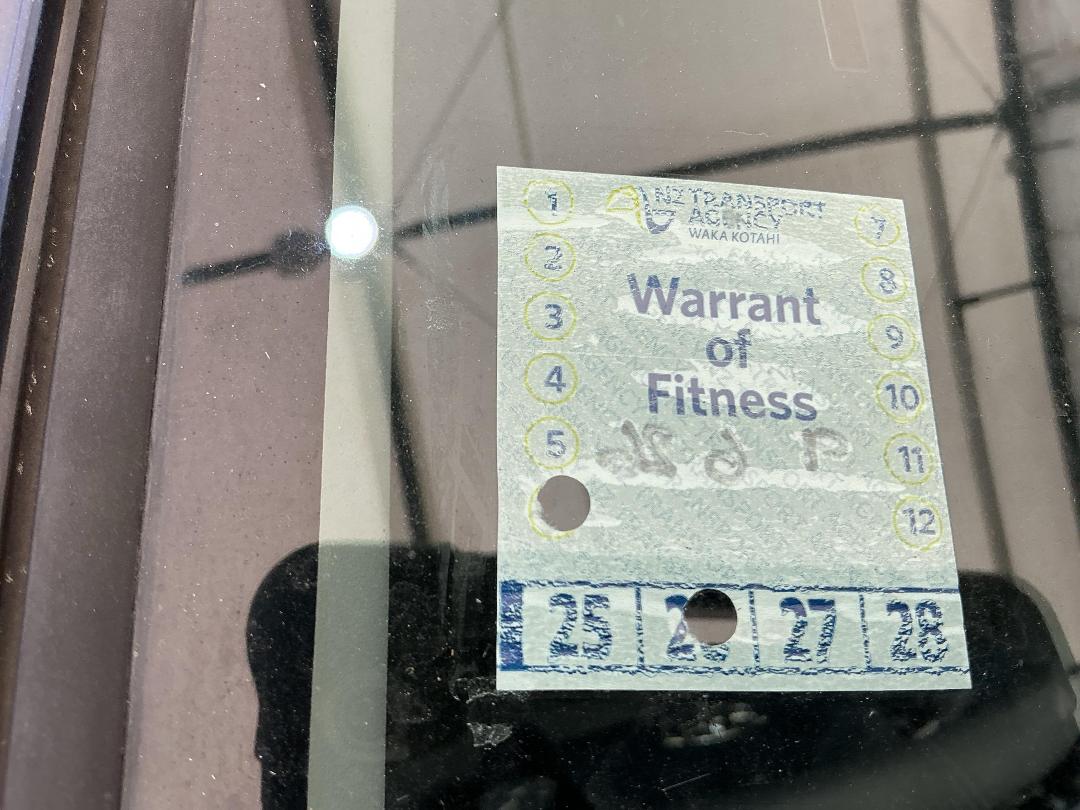 Photo '25' of Toyota Aqua Hybrid Photo '25' of Toyota Aqua Hybrid