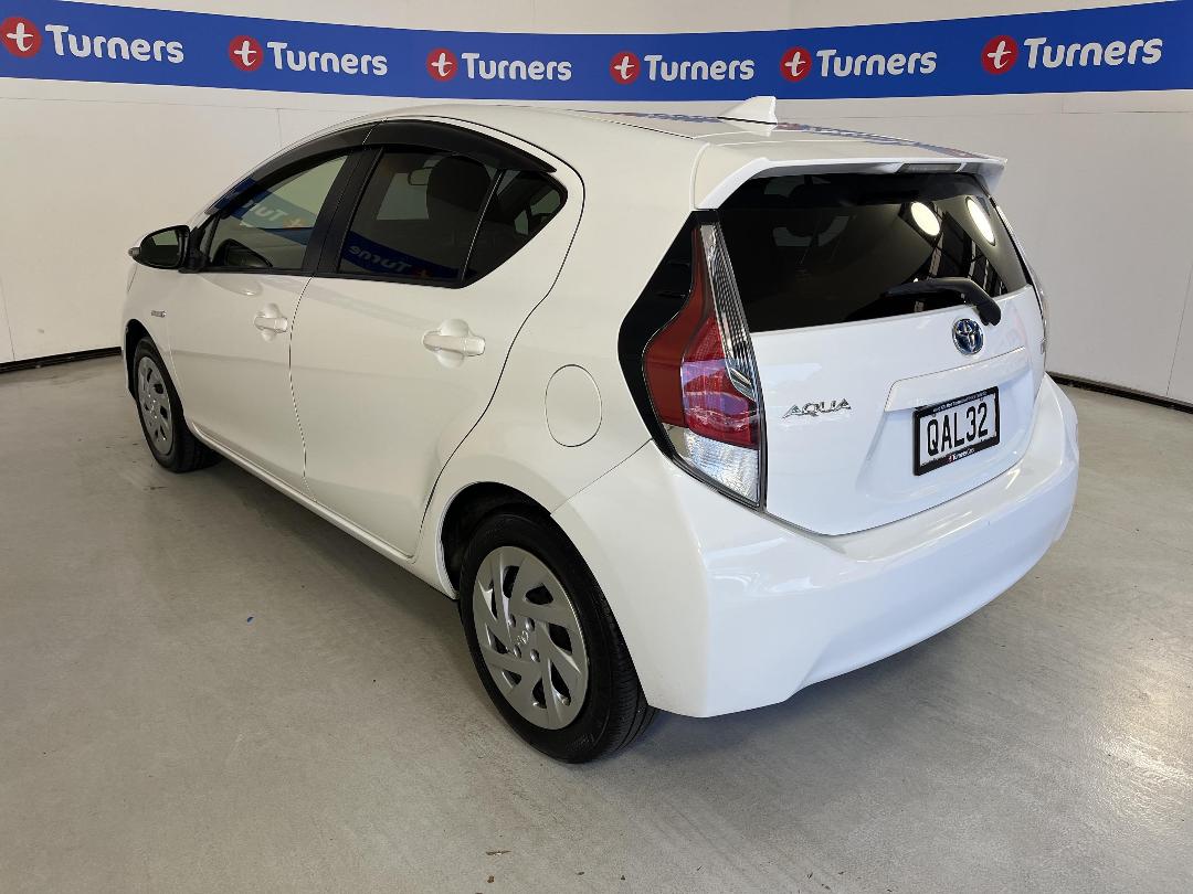 Photo '5' of Toyota Aqua