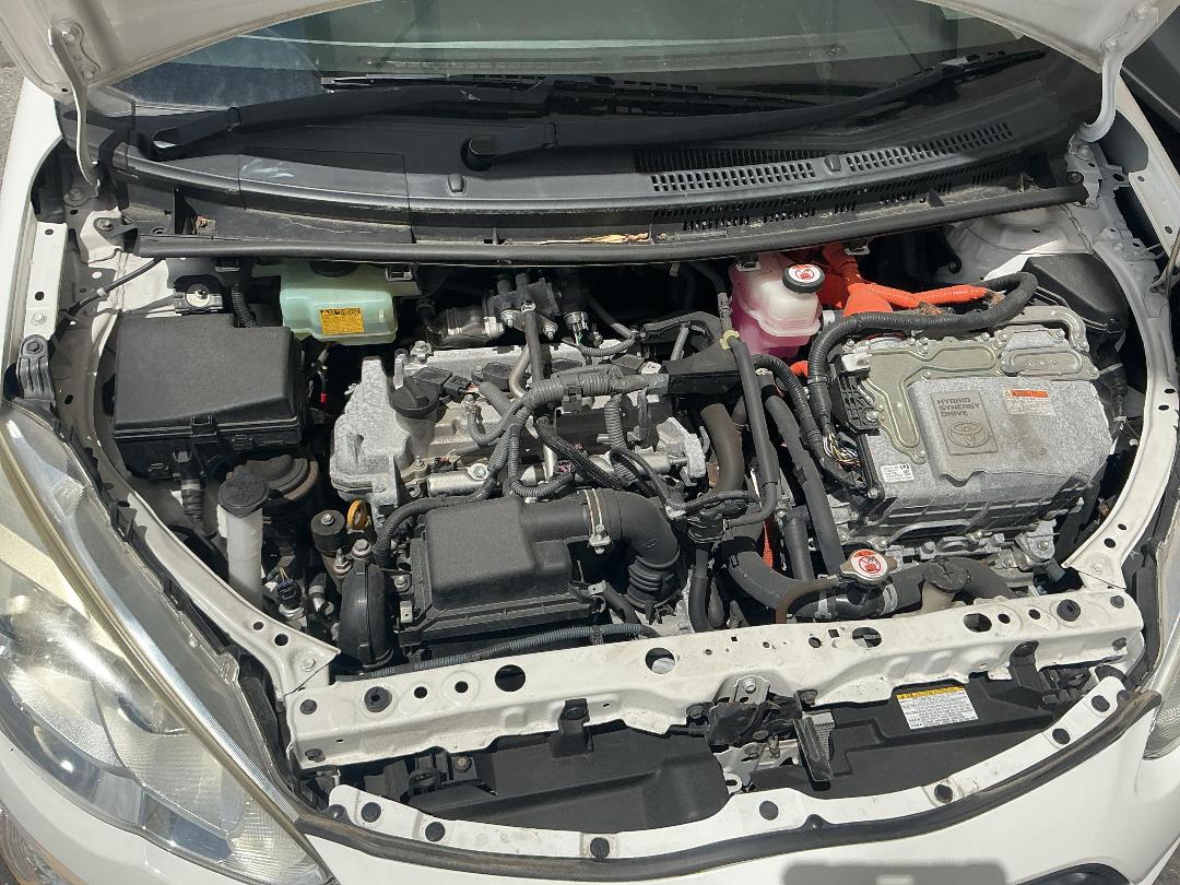 Photo '14' of Toyota Aqua Photo '14' of Toyota Aqua