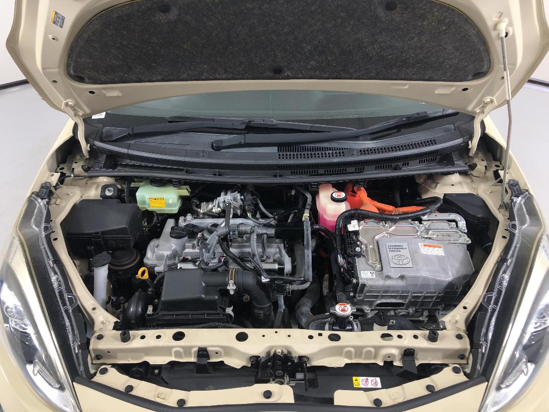 Photo '13' of Toyota Aqua