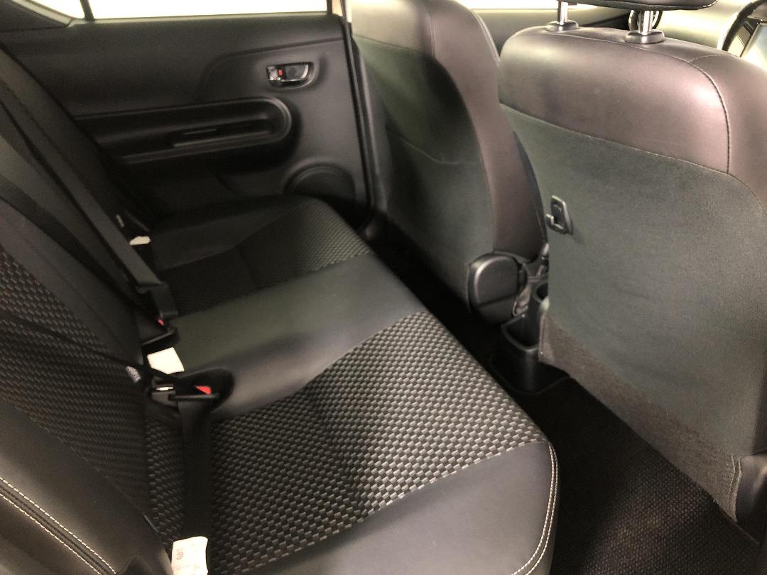 Photo '20' of Toyota Aqua