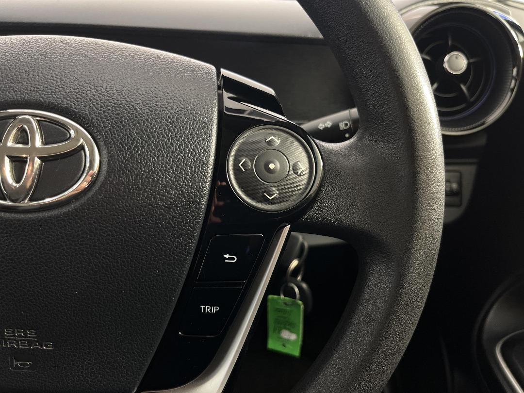 Photo '23' of Toyota Aqua