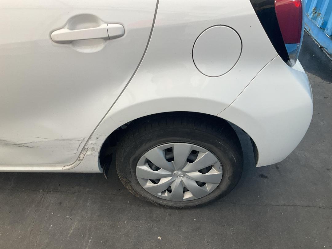 Photo '17' of Toyota Aqua