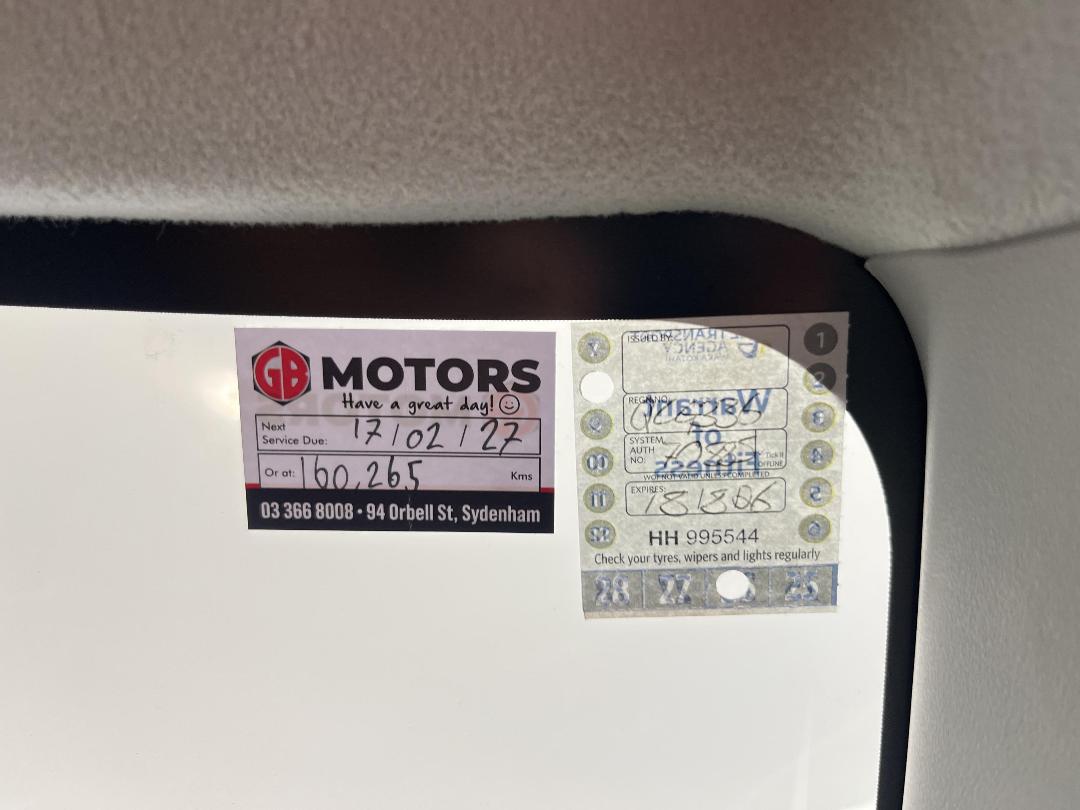 Photo '24' of Toyota Aqua Photo '24' of Toyota Aqua