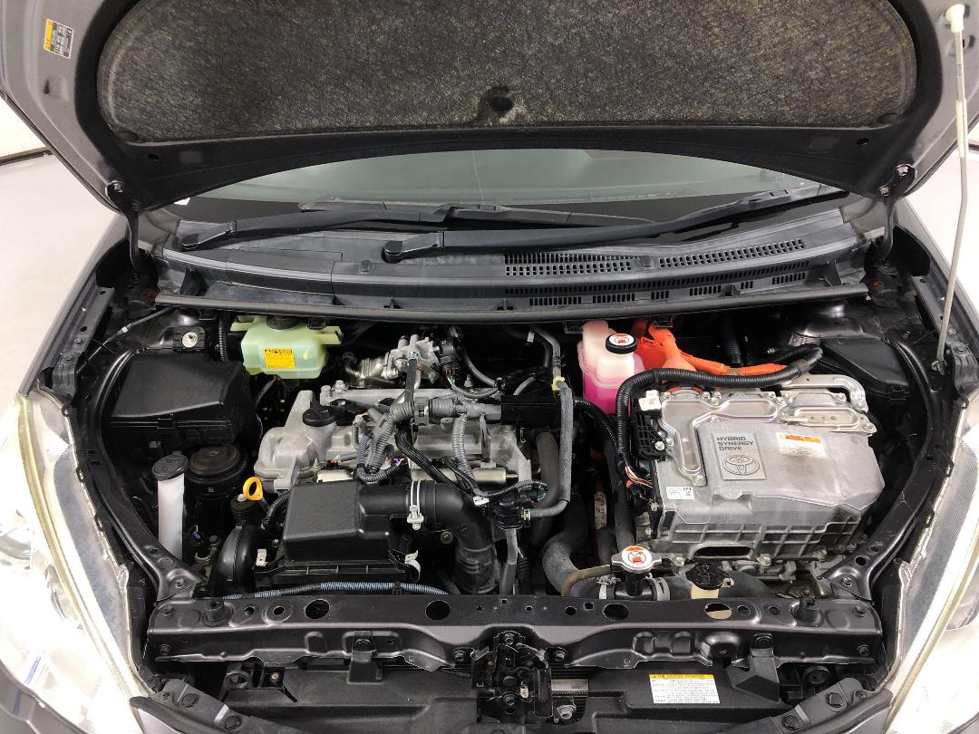 Photo '13' of Toyota Aqua